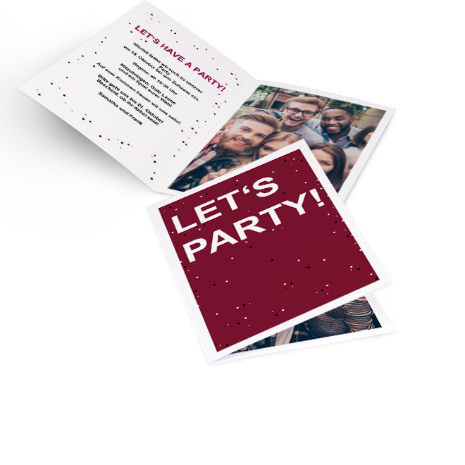 Kartenabbildung von einer roten Einladung Party im Hochformat. Lets Party Schriftzug auf dem Design, das links Platz fuer Text und rechts fuer ein Foto bietet.